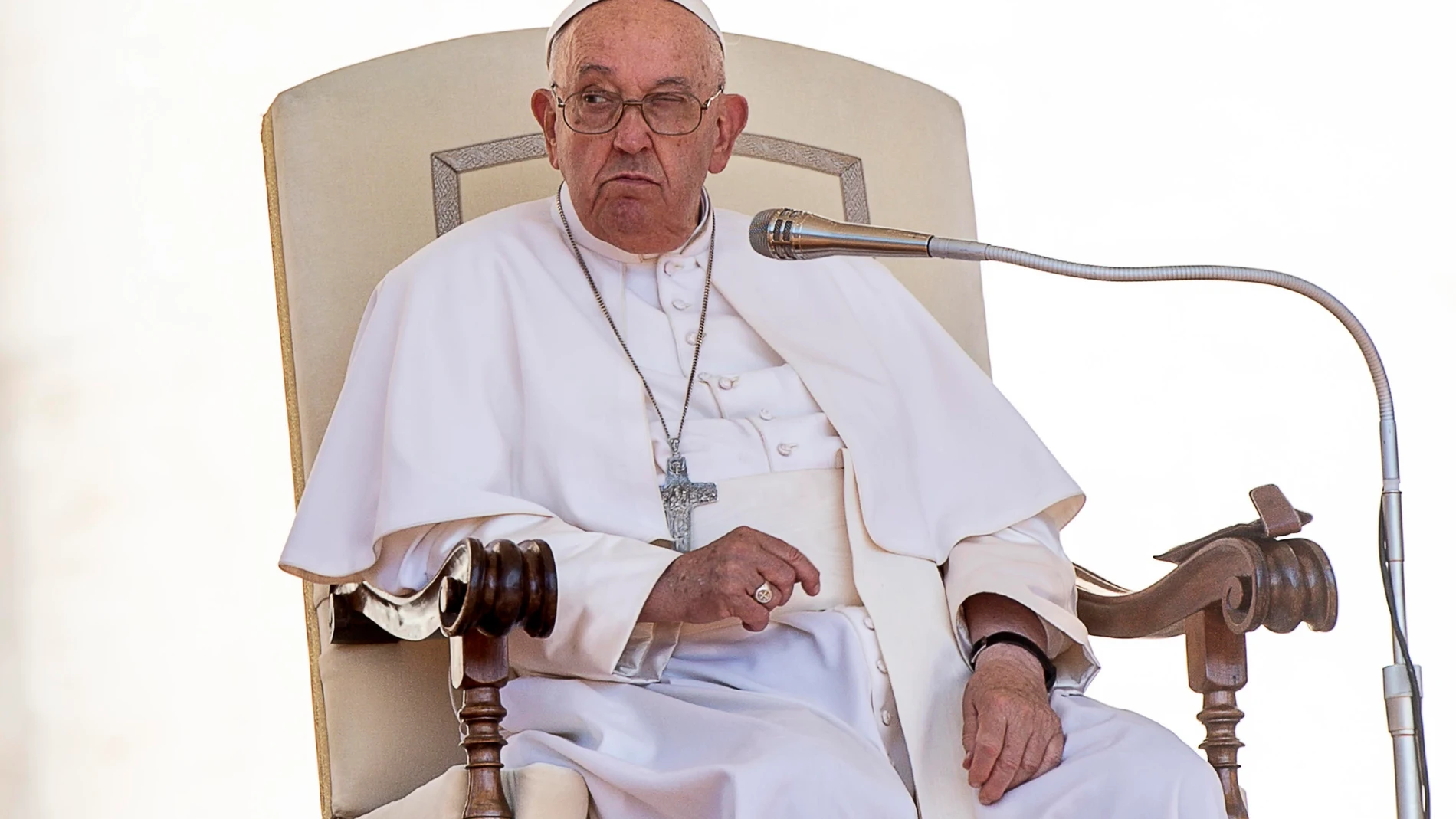 Vatican City (Italy), 26/06/2024.- Pope Francis looks on as he holds the weekly general audience in Saint Peter's Square, at the Vatican, 26 June 2024. (Papa) EFE/EPA/ANGELO CARCONI