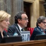 El presidente del Parlament, Josep Rull, ha constatado que no hay ningún candidato que tenga suficientes apoyos para someterse a una investidura para presidir la Generalitat, y ha activado la cuenta atrás de 2 meses para que se produzca una investidura.