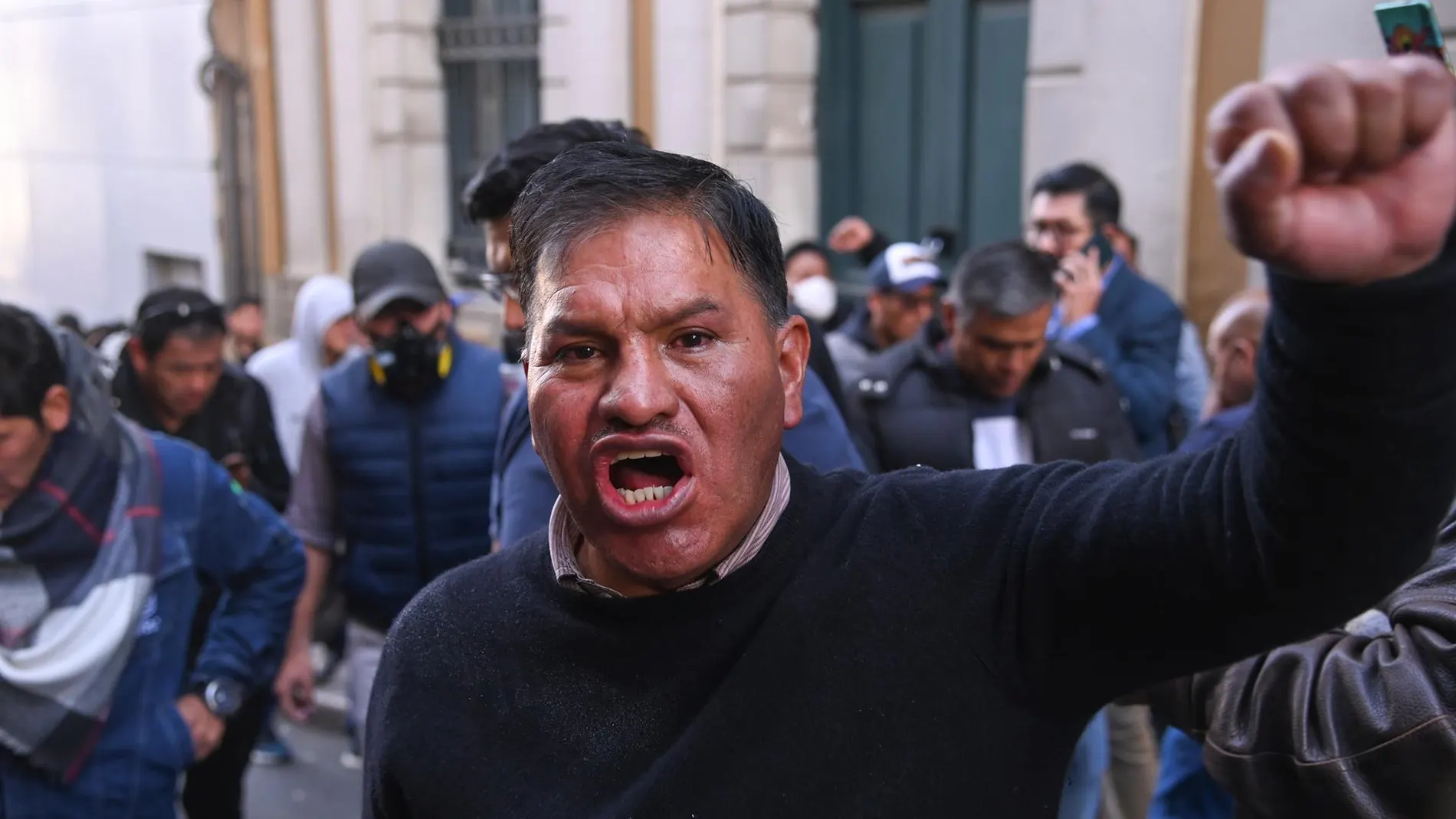 AMP2.- Bolivia.- El Gobierno de Bolivia sofoca el intento de golpe de Estado