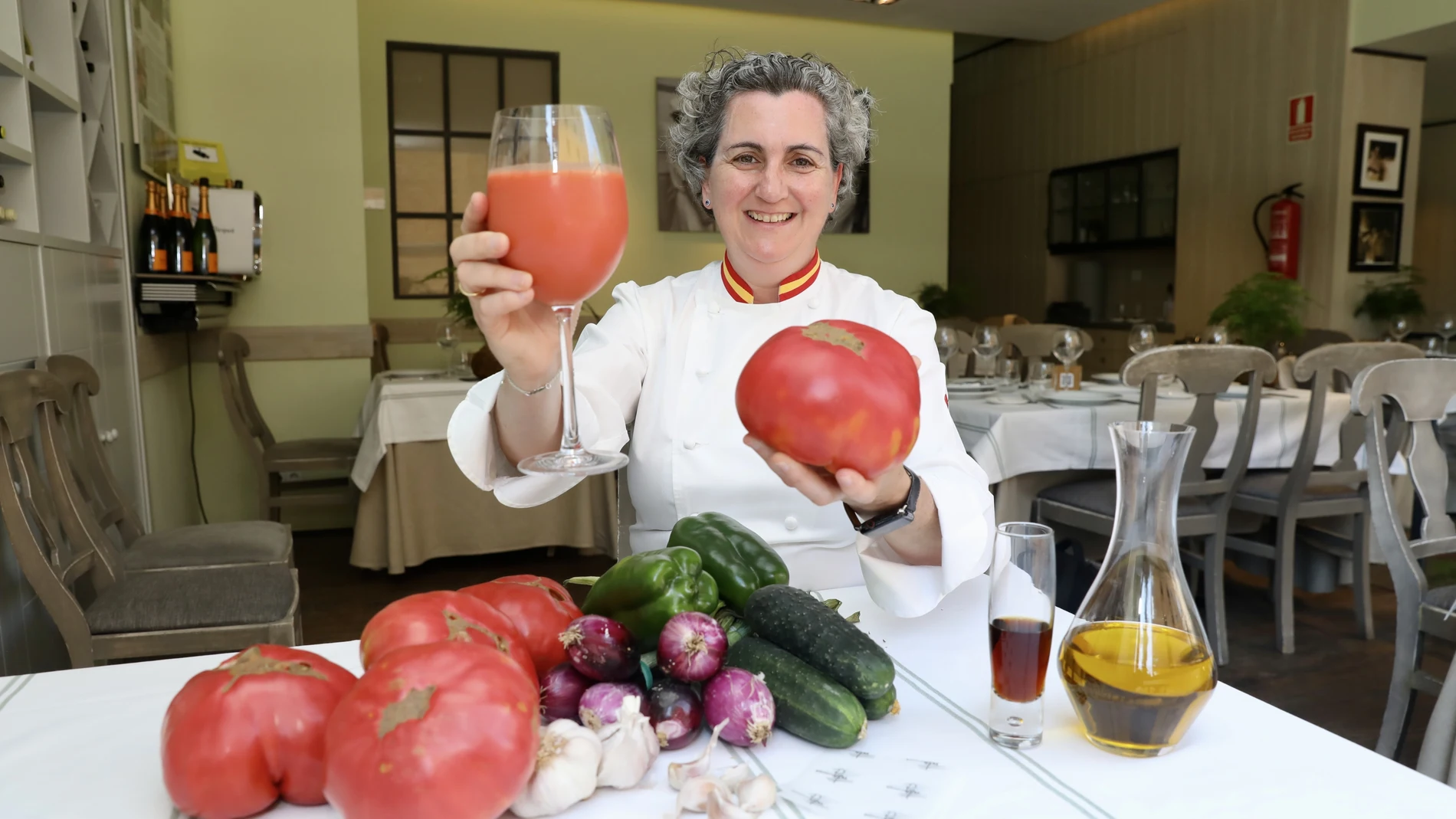 Pepa Muñoz incluso vende los tomates tan ricos de su huerta