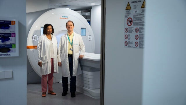 Dr. Joaquín Ayerbe Gracia y Dra. Cici Esmerali Feliz Feliz