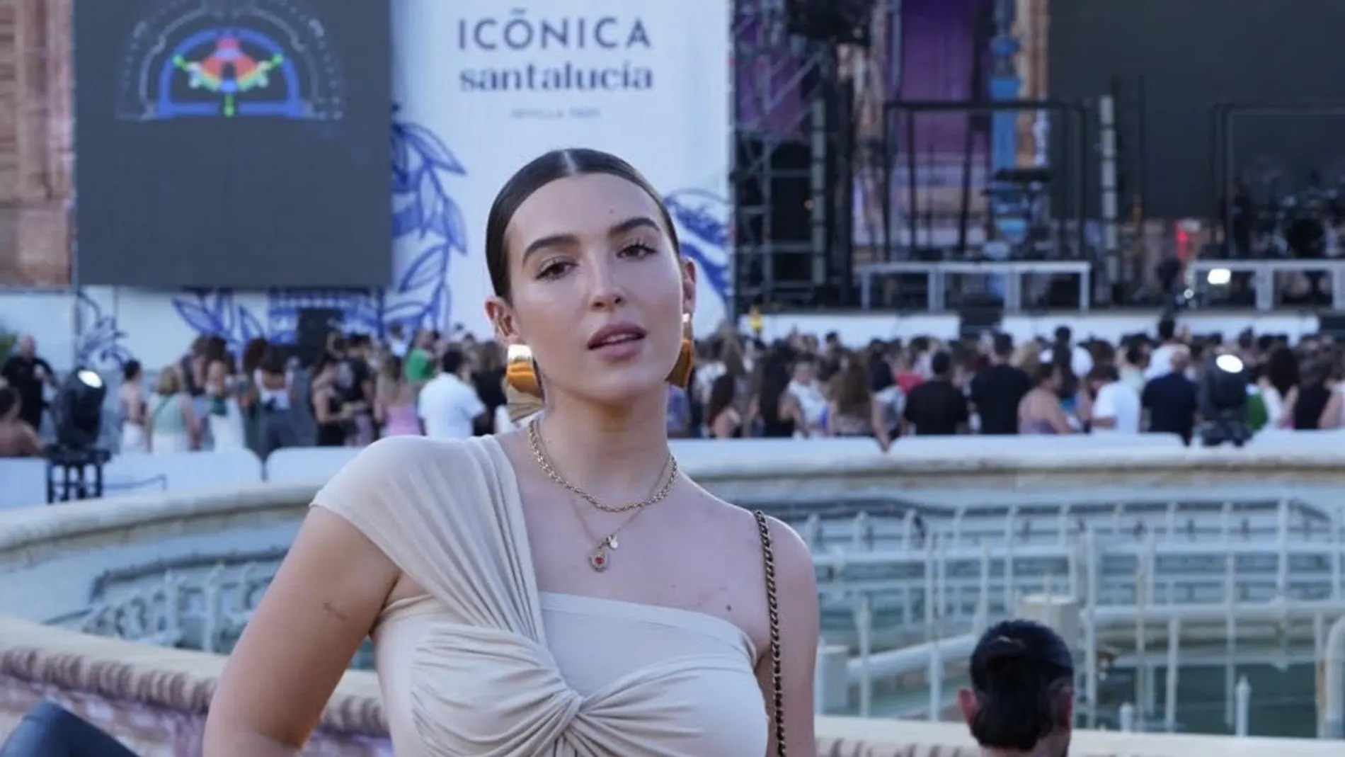 Alba Díaz en el Icónica Santalucía Sevilla Fest.