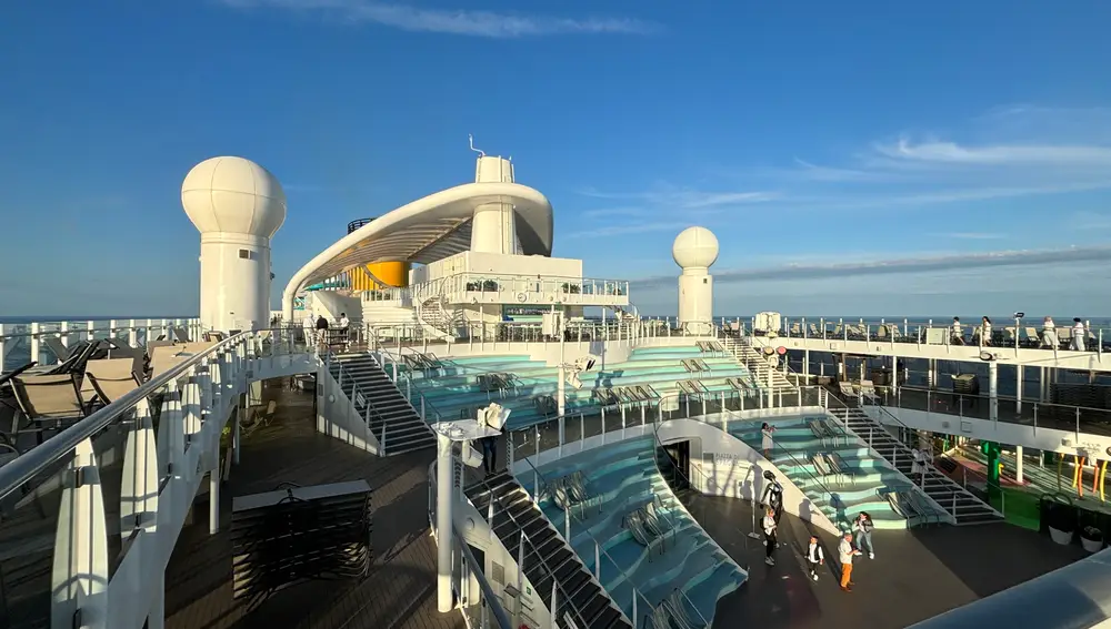 Uno de los ejes neurálgicos de este crucero es la Piazza di Spagna, ejerce de anfiteatro y mirador entre otras cosas