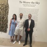 Jorge Pérez, junto a su esposa Darlene y el consejero de Cultura, Turismo y Deporte, Mariano de Paco, en el Espacio 23 de Miami