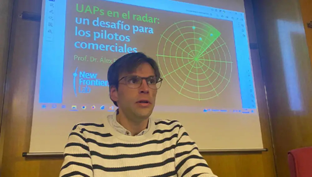 Álex Escolà durante su intervención