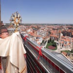 El arzobispo de Valladolid, Luis Argüello, en la catedral de Valladolid