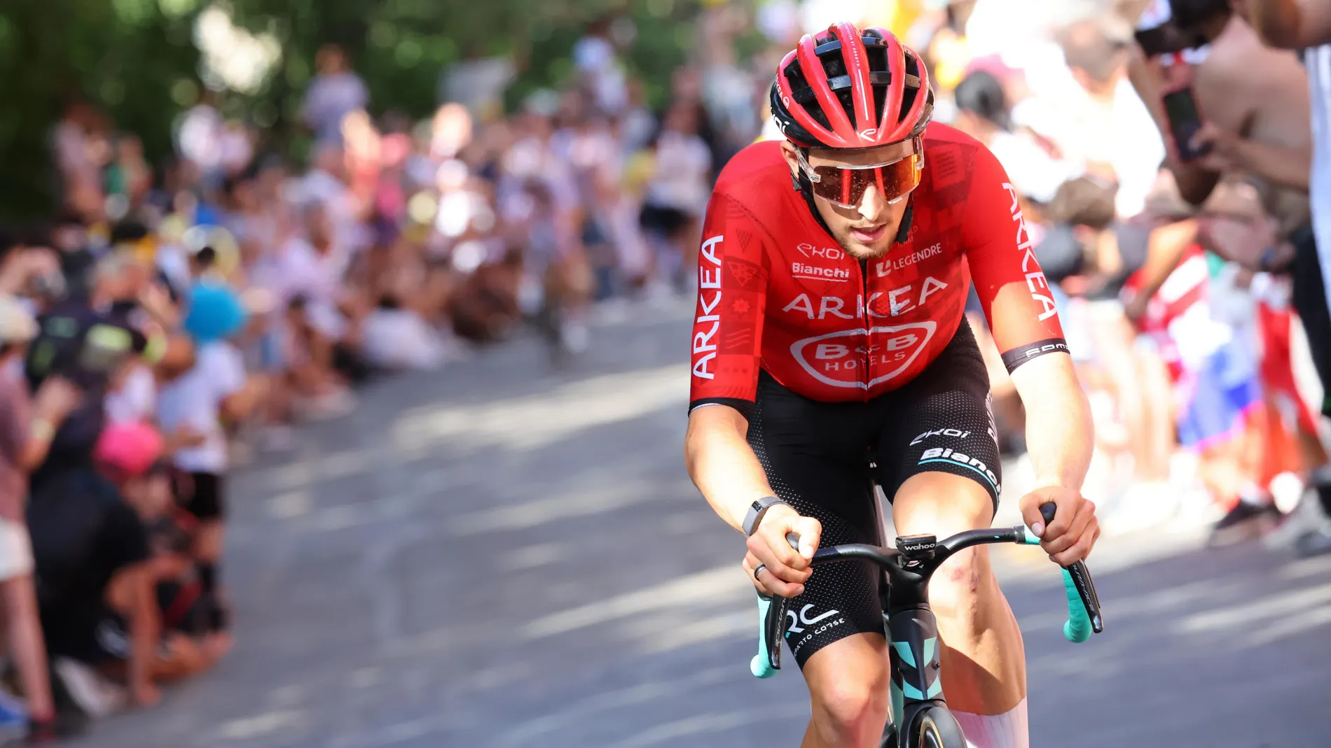 Bologna (Italy), 30/06/2024.- French rider Kevin Vauquelin of Team ArkeañB&B Hotels in action during the second stage of the 2024 Tour de France cycling race over 199km from Cesenatico to Bologna, Italy, 30 June 2024. (Ciclismo, Francia, Italia) EFE/EPA/ETIENNE GARNIER / POOL