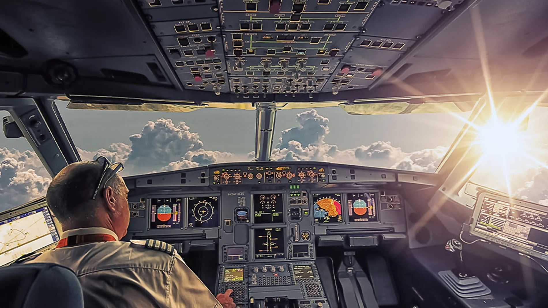 Analizan a los pilotos frente a un estímulo UAP
