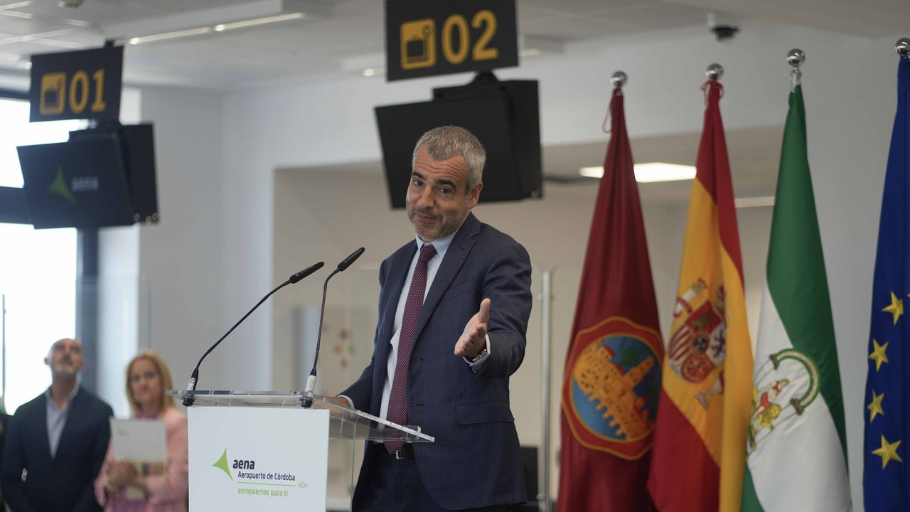Aena responde a Ryanair: "Si los aeropuertos españoles evolucionaran al son de sus exigencias, su lloriqueo y su infumable estrategia de extorsión, no serían sostenibles"