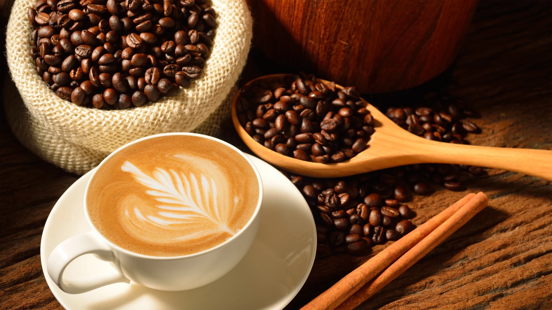 El café es una bebida muy consumida a diario, así como sus variantes y endulzantes son infinitos, pero debemos tener cuidado con lo que añadimos porque puede ser perjudicial para la salud