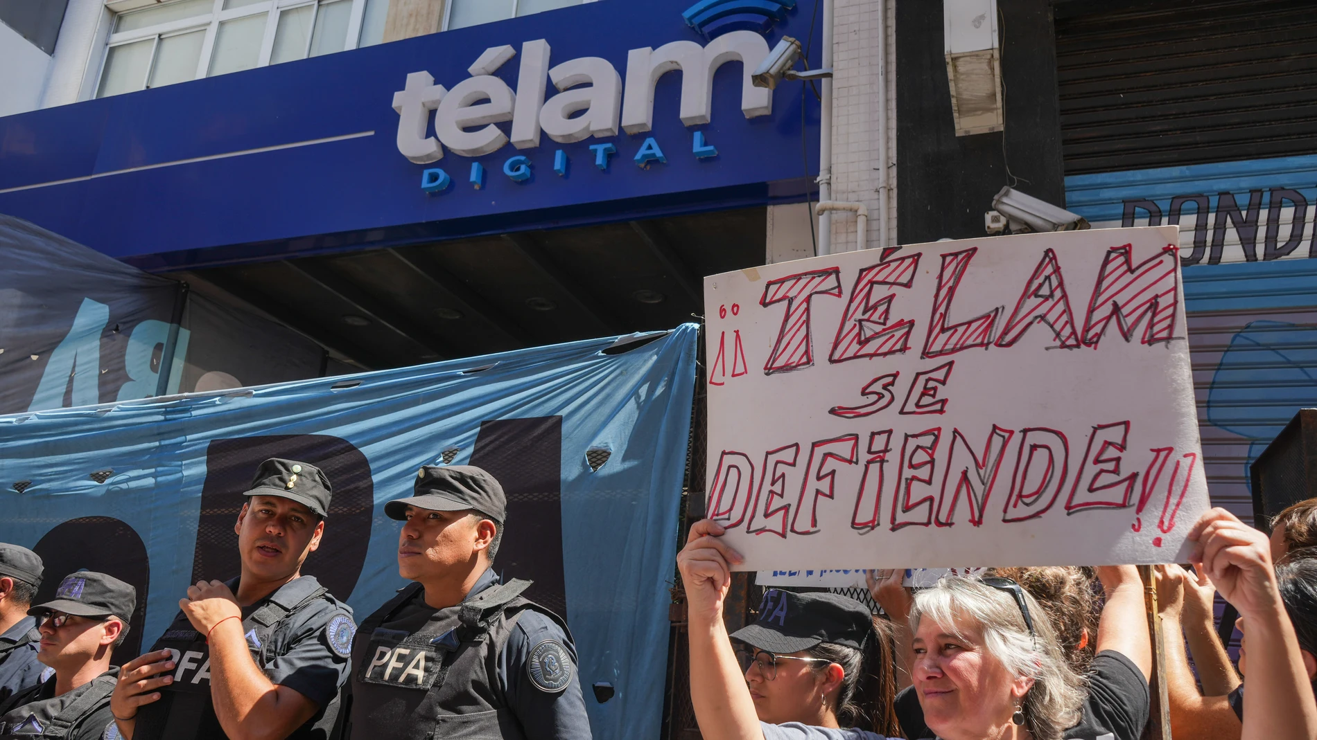 March 4, 2024, Buenos Aires, Argentina: Police block the entrance to the state-run Telam news agency during the demonstration. President Javier Milei announced the closure of the Telam news agency on March 1. Telam, Argentina News Agency, was created in 1945 and is one of the most important news agency in Latin America. It has representation and workers in the 24 provinces of Argentina and most medias in Argentina work with pictures, videos, and information. (Foto de ARCHIVO) 04/03/2024