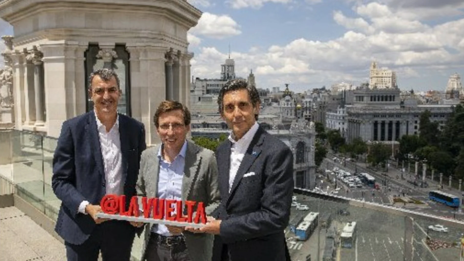Javier Guillén, Martínez Almeida y Álvarez Pallete