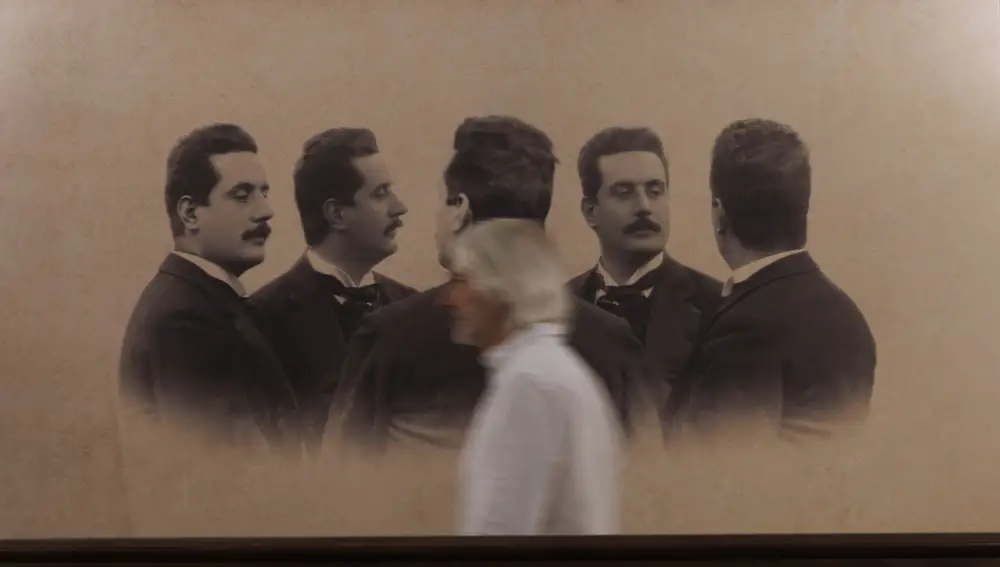 Presentación de la exposición "?Puccini fotógrafo"? en el Teatro Real como parte de PhotoEspaña, este lunes en Madrid. La muestra revela la curiosidad y sensibilidad del compositor en el arte de retratar.