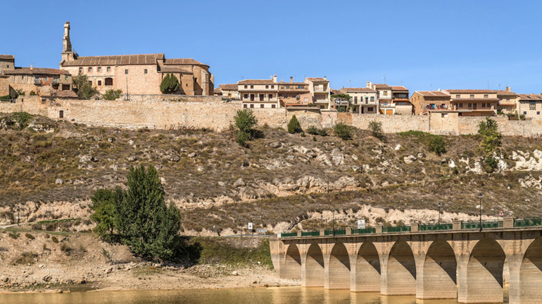 Panorámica de la localidad segoviana de Maderuelo