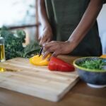 Cuidado con estas tablas de corte: parecen perfectas pero destrozan tus cuchillos