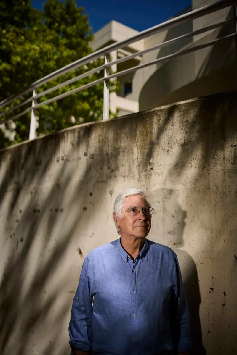 Entrevista a José María Barreda, que presenta su libro 'Un militante de base en (la) Transición", el título de