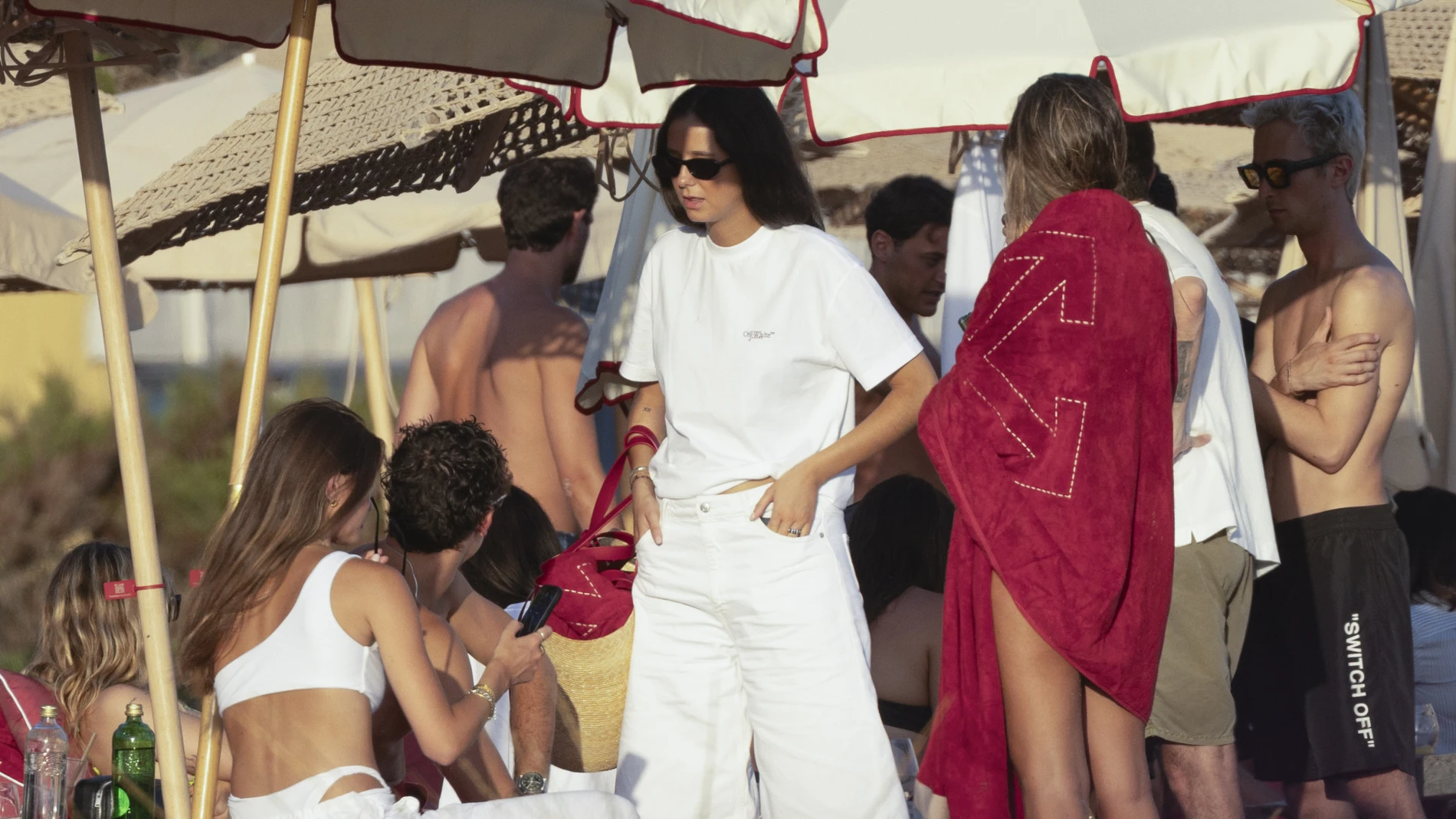 Victoria Federica en Ibiza con amigos.