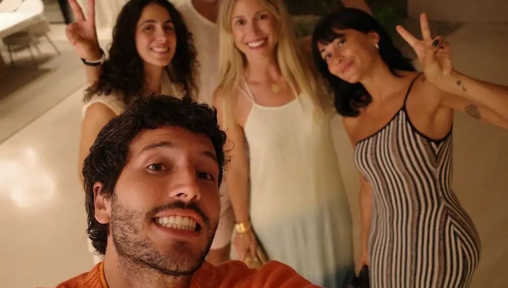 Aitana junto a Yatra en Mallorca.
