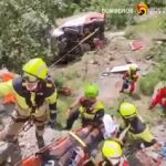 Siete menores heridos, uno de ellos grave, al despeñarse un microbús en el Pirineo
