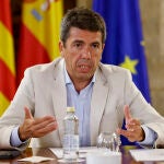 Carlos Mazón se reúne con peñas de bous