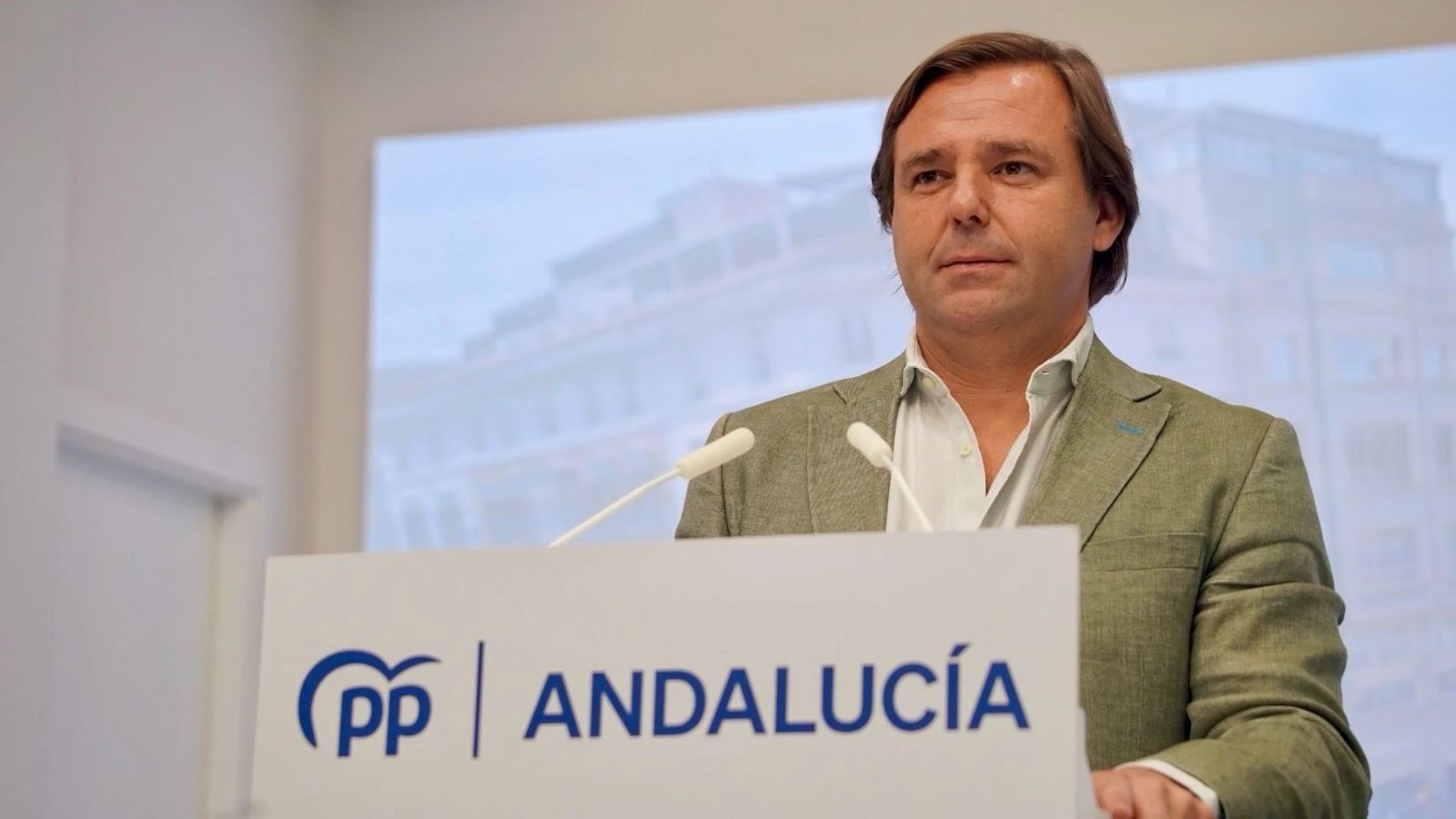 El secretario general del PP-A, Antonio Repullo, en rueda de prensa.PP-A18/07/2024