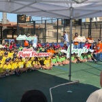 El Papa visita a los niños del campamento de "Don Quijote" en el Vaticano