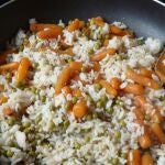 El error que todos cometemos en la cocina y que acorta drásticamente la vida de las sartenes