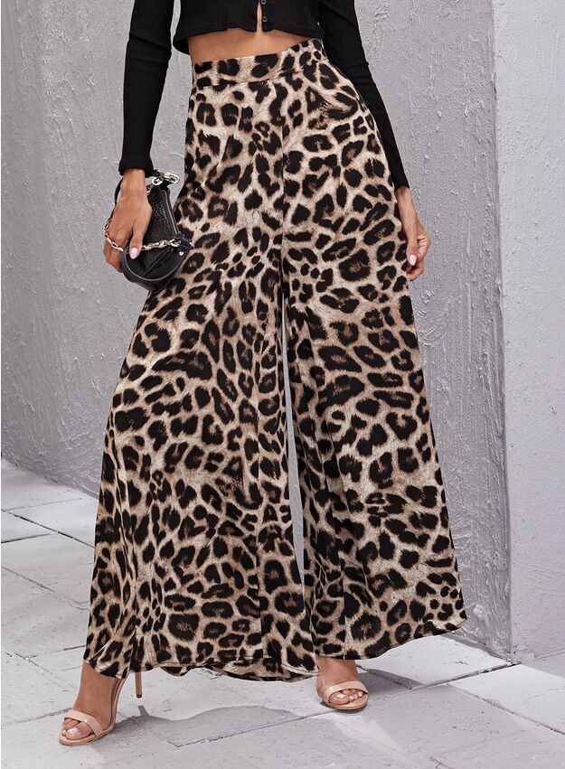 Pantalones leopardo.