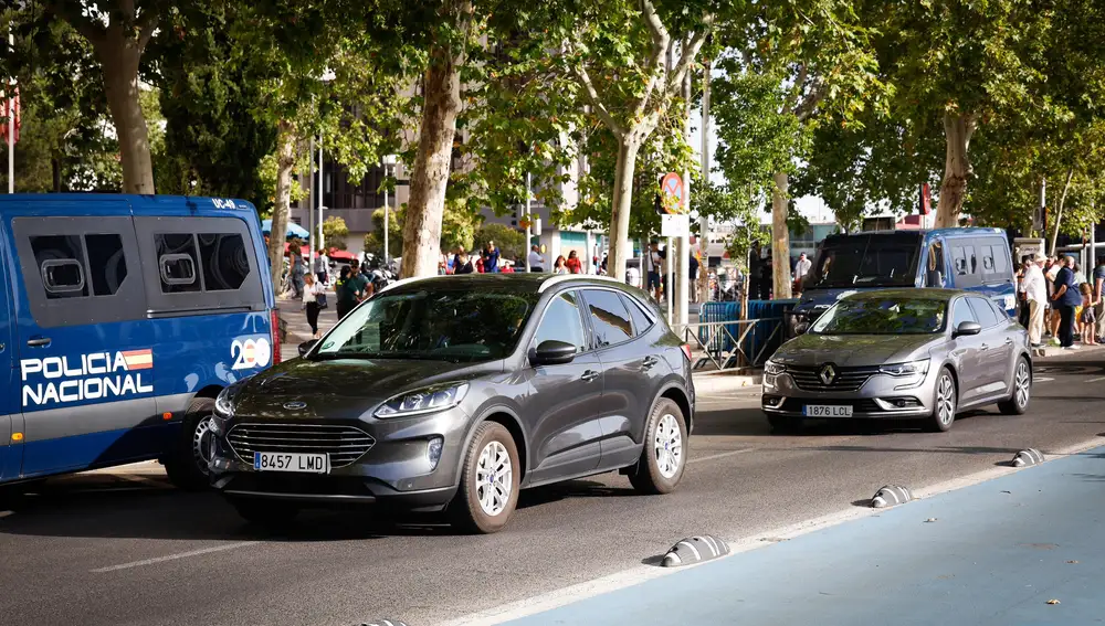 Begoña Gómez, en el interior del Ford Kuga, testifica en los juzgados de Plaza Castilla