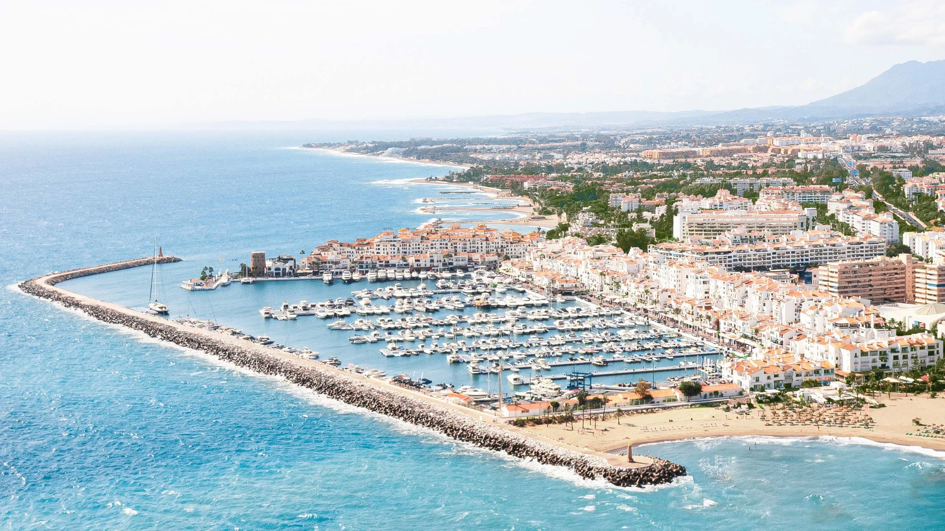 Vista panorámica de Puerto Banús