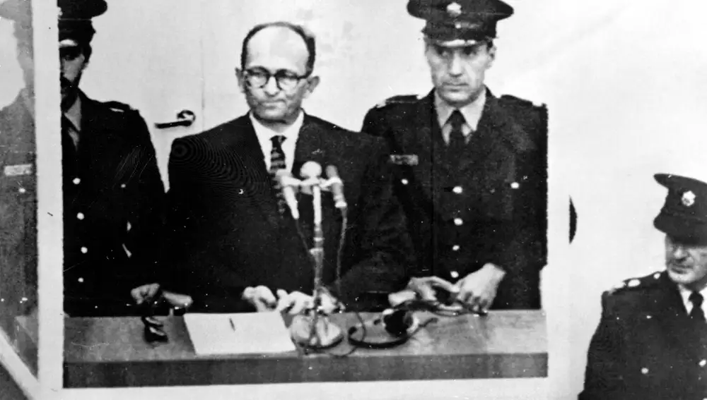 Juicio a Adolf Eichmann (1906-1962), funcionario nazi alemán, organizador de los campos de exterminio. Jerusalén (Israel), 1962