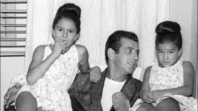 Carmina Ordóñez, con su hermana Belén y su padre