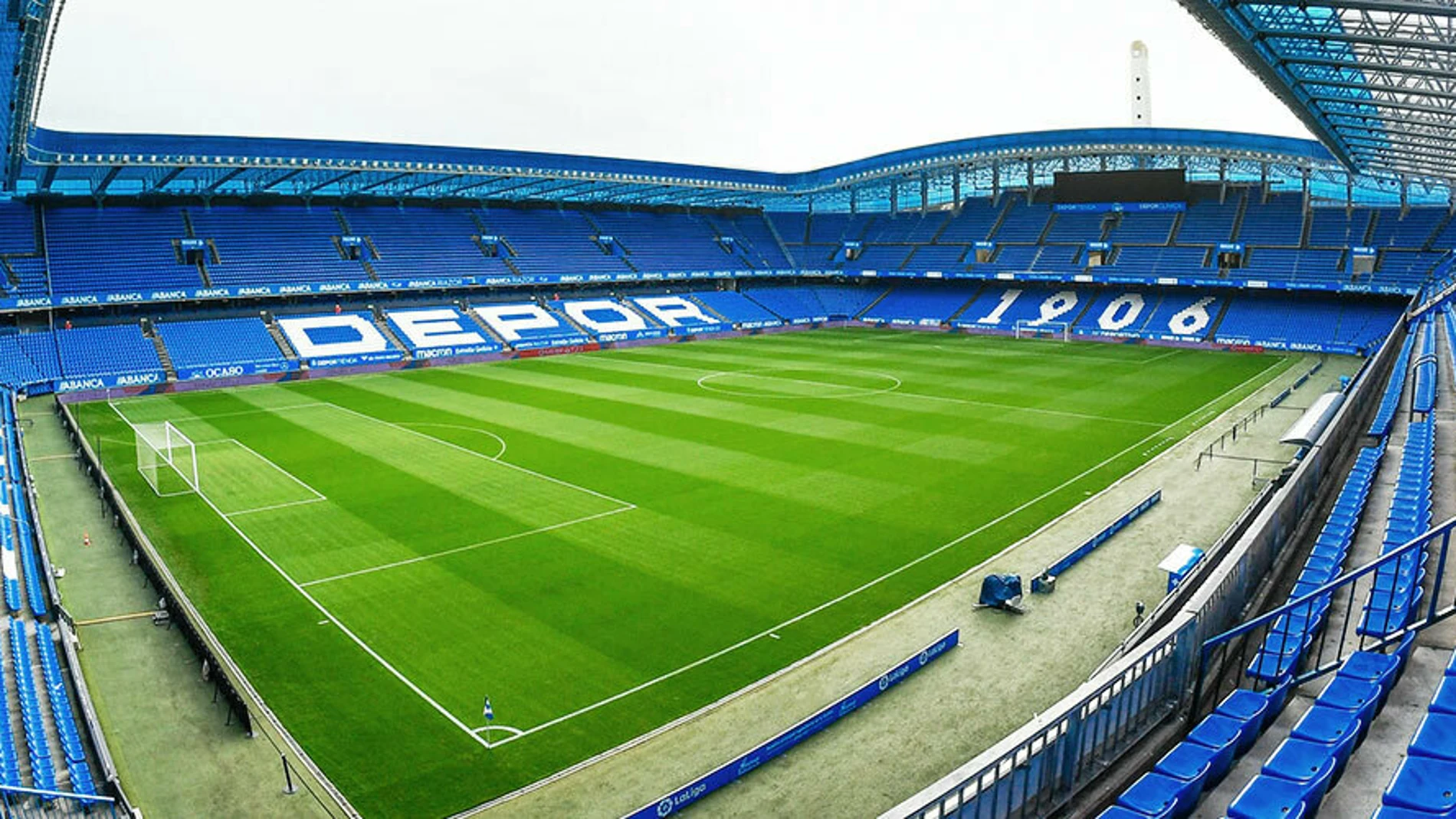 El Club ve "prioritario" que Riazor tenga 32.471 localidades y la reforma proyectada eleva el número a 48.000.