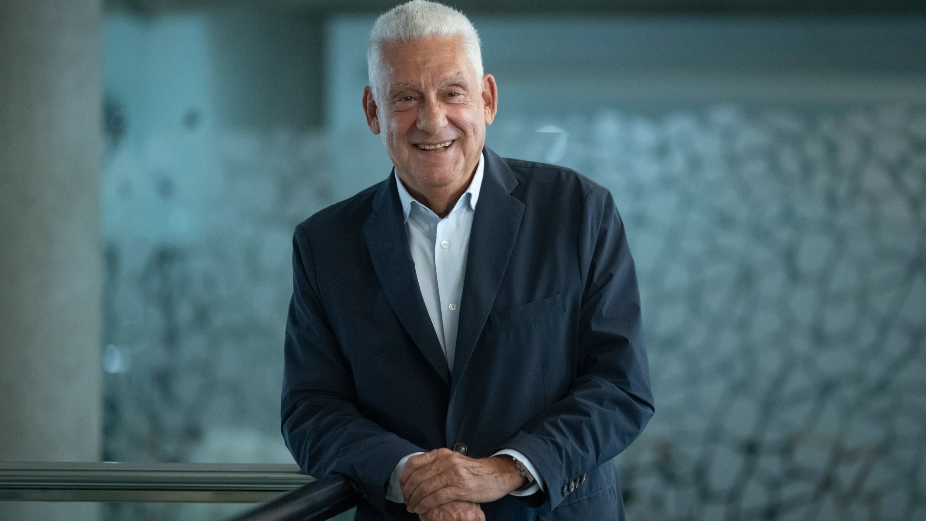 GRAFCAT6701 BARCELONA 20/07/2024.- El presidente de Turismo Barcelona, Jordi Clos, considera que la ciudad ha tocado techo en cuanto a número de turistas y que la ocupación óptima estaria sobre el 82%, por lo que ahora entra en una nueva etapa de promoción que busca atraer a un turismo de calidad que viene a la ciudad con propuestas concretas. EFE/Marta Pérez.