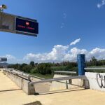 VÍDEO: Cierran el Parc Fluvial del Besòs por el vertido tóxico a raíz del incendio de Polinyà (Barcelona)