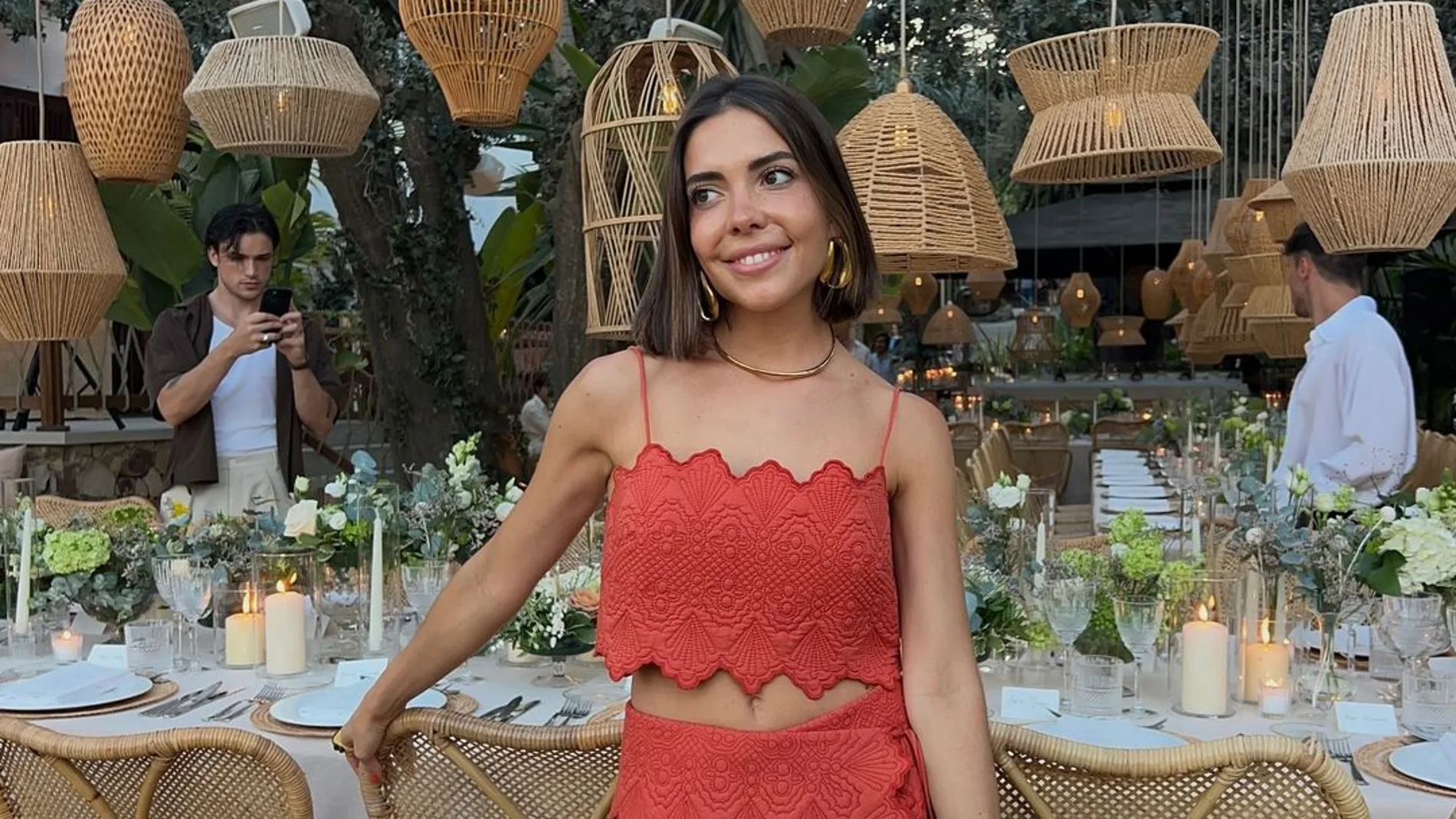 Las faldas súper rebajadas que mejor me sientan para las bajitas.