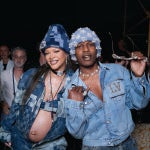 Rihanna y su pareja, A$AP Rocky luciendo Louis Vuitton