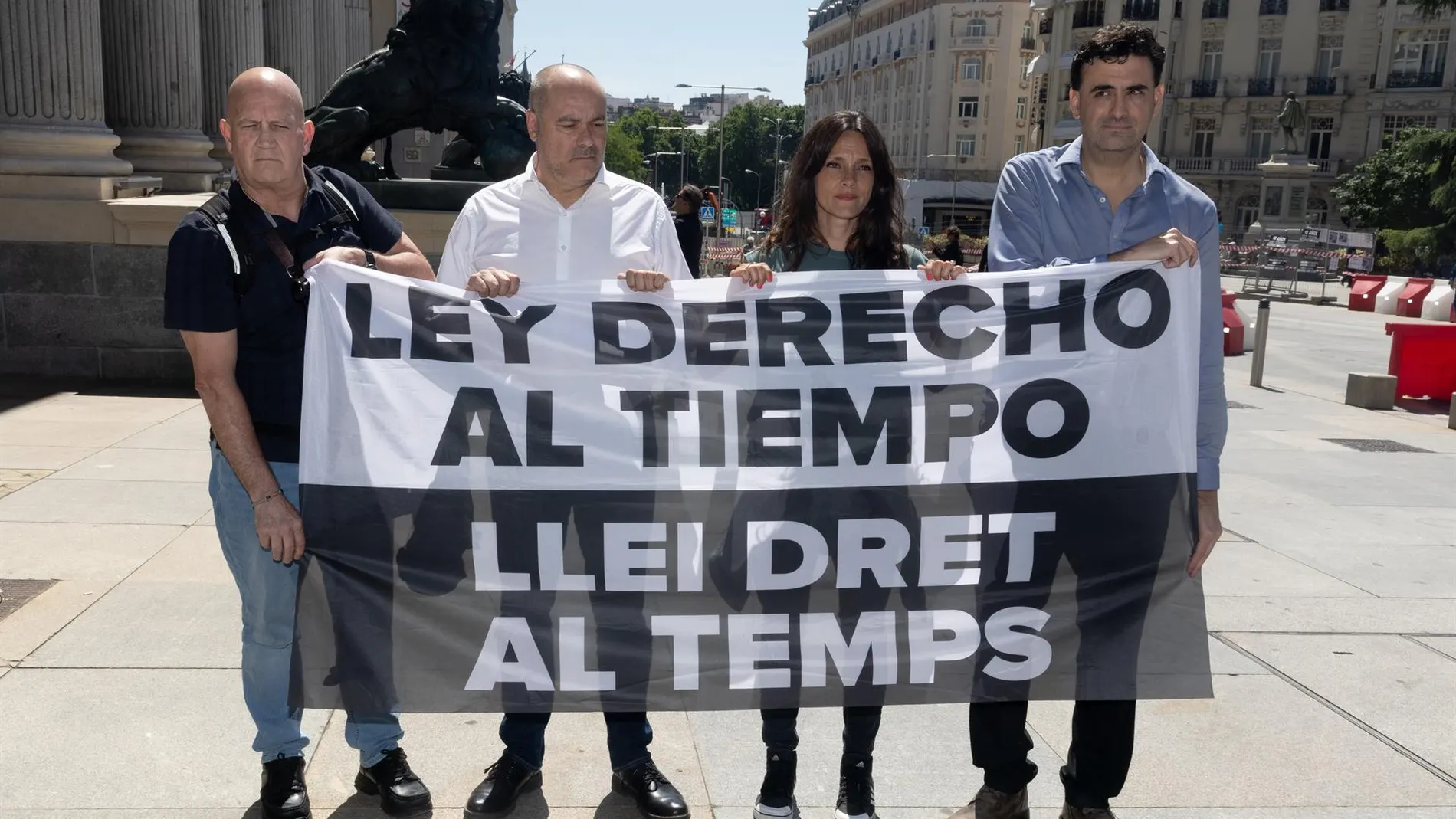 Víctimas de pederastia en la Iglesia piden al Parlament que retire la medalla de Oro a la Abadía de Montserrat