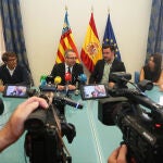 Acto de hoy en la Diputación de Alicante por el que se cede la planta baja del edificio del casino a Elche para uso cultural