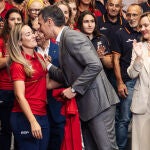 Sánchez recibe a los equipos participantes en los Juegos Olímpicos y Paralímpicos de París 2024