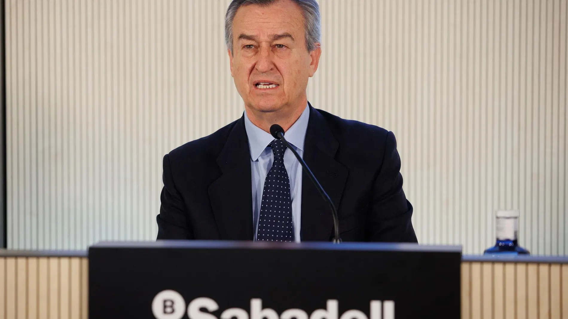 Economía.- Sabadell retrasa el cierre de la venta a Nexi de su plataforma de pagos por la OPA de BBVA
