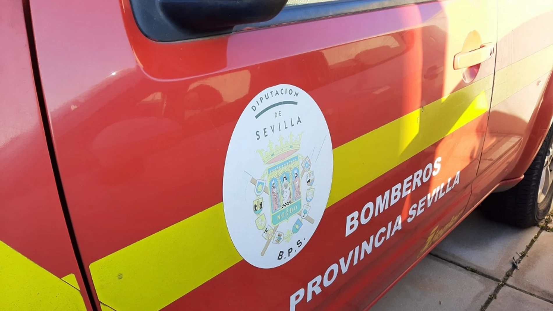 Muere un trabajador tras caerle encima una placa de hormigón en Écija