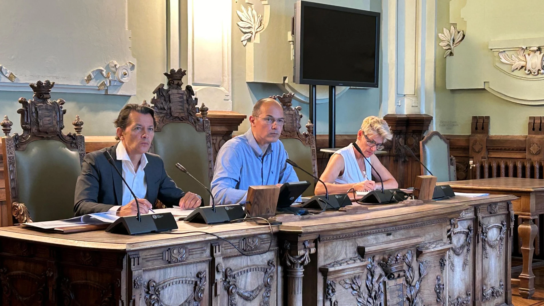 El presidente de Aquavall, Alejandro García Pellitero, presenta los datos