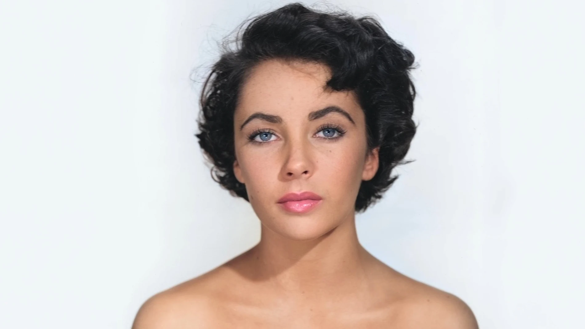 "Elizabeth Taylor: Las Cintas Perdidas", el documental definitivo de la diva angloamericana, se estrena en Max