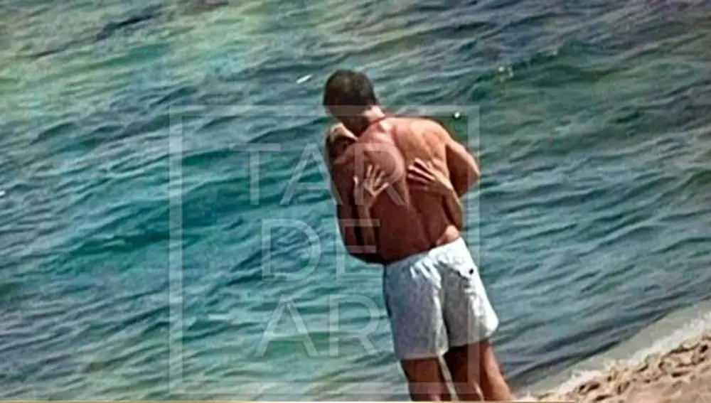 Álvaro Muñoz Escassi e Hiba Abouk