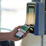 Los usuarios de Iphone podrán usar la T-mobilitat en sus dispositivos a finales de este año