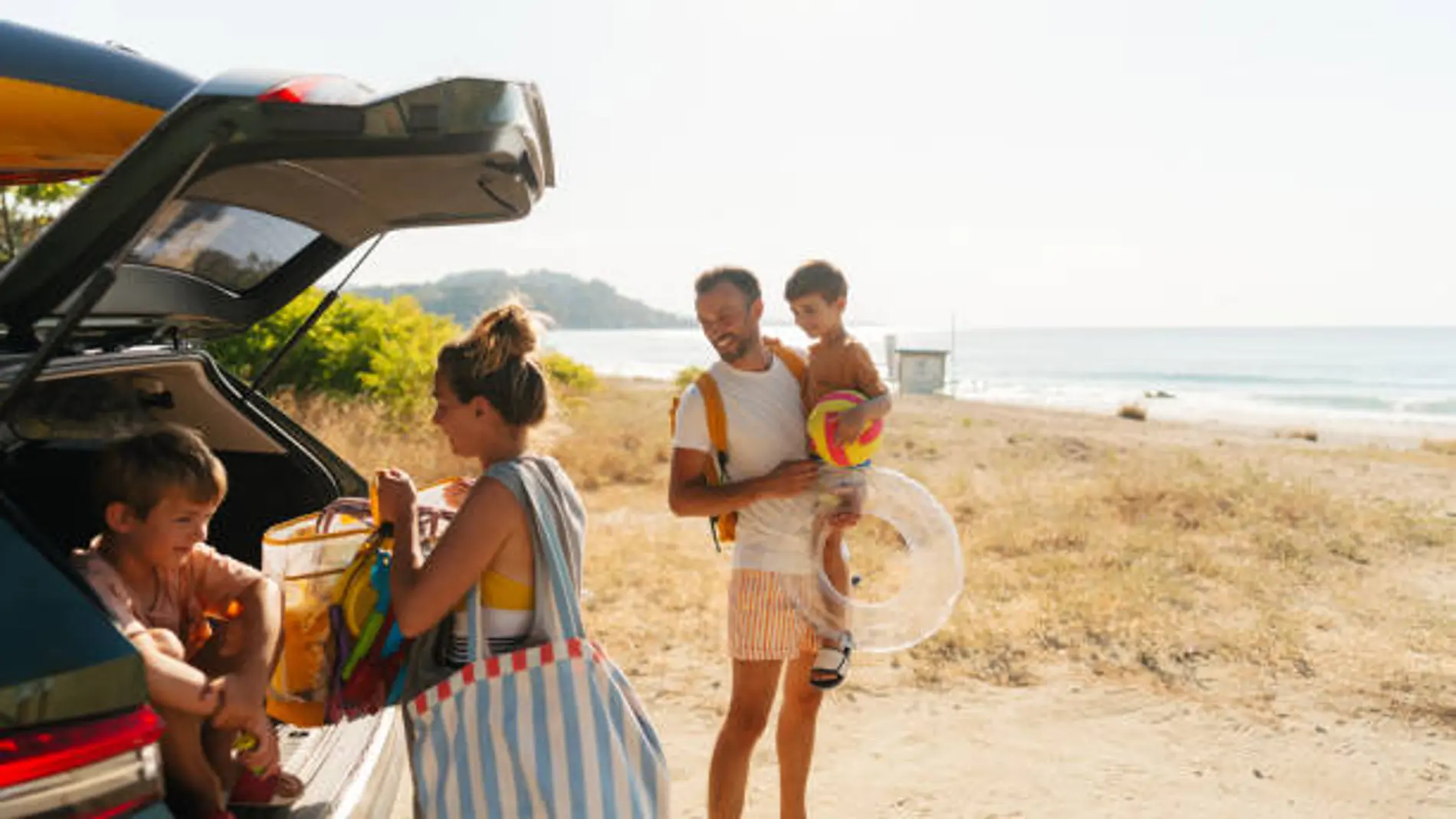 Una familia de vacaciones en verano