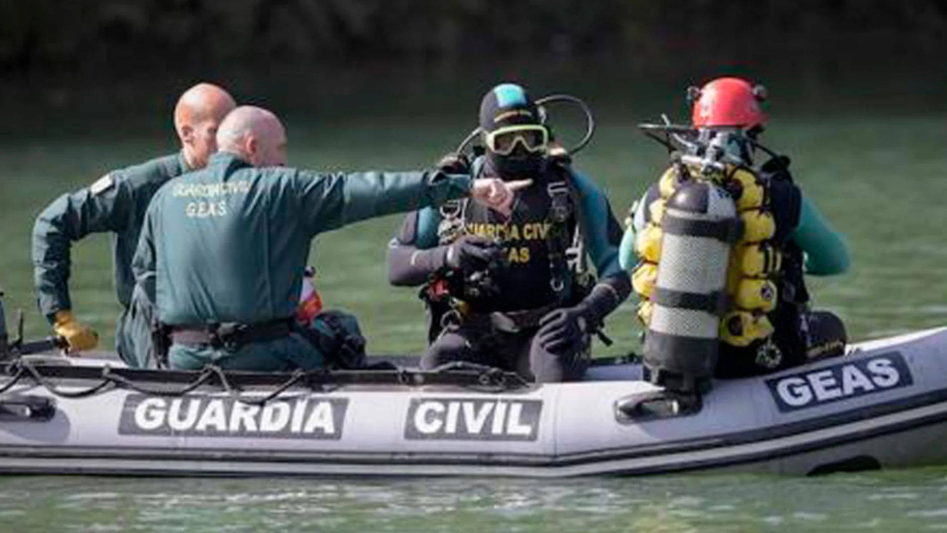 GEAS, especialistas de la Guardia Civil bajo el mar