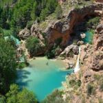 Vacaciones sin playa: piscinas naturales y zonas de baño para refrescarse en el interior de España