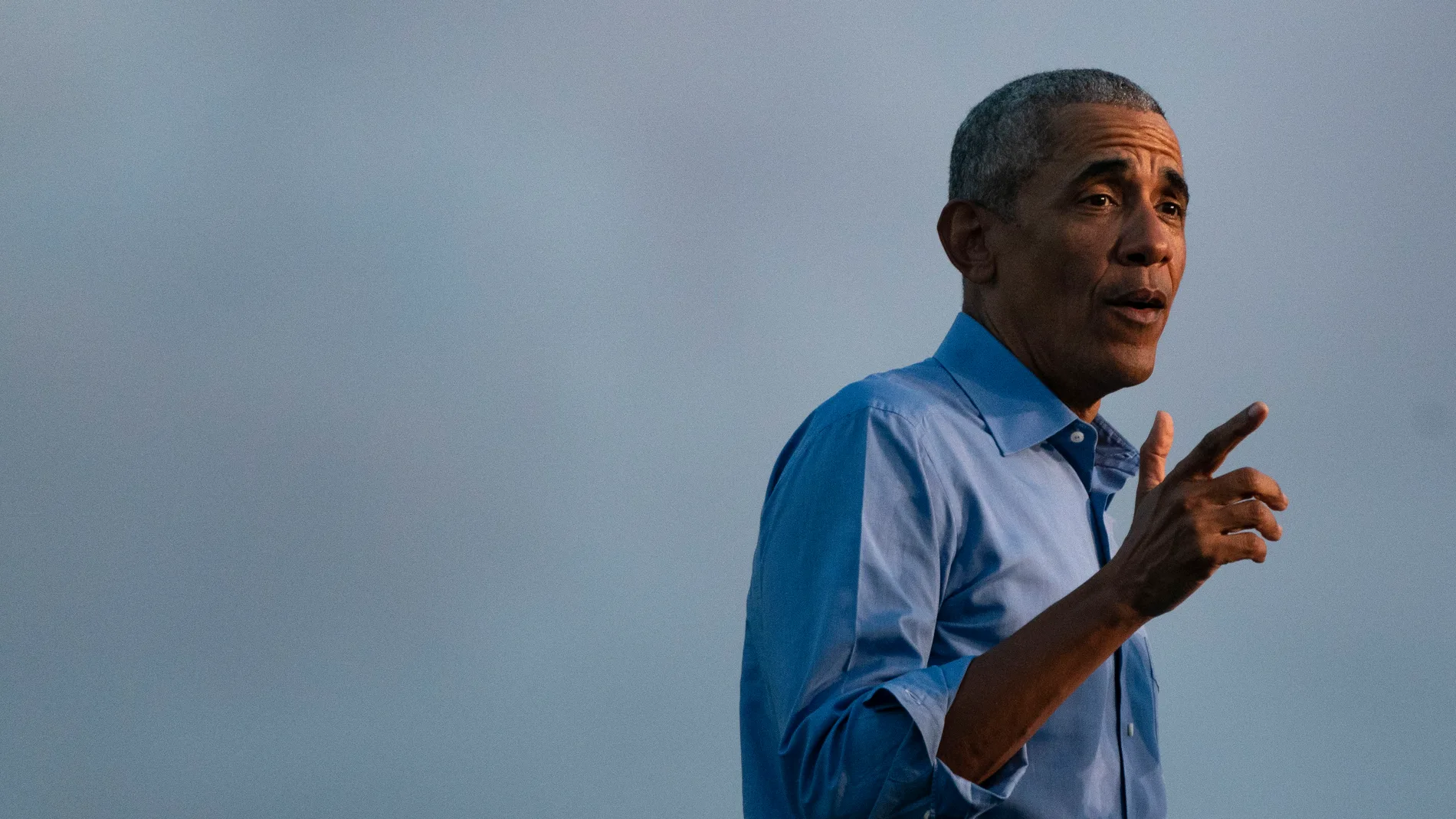 October 21, 2020, Philadelphia, Pennsylvania, USA: Former US President Barack Obama addresses Biden-Harris supporters during a drive-in rally in Philadelphia, Pennsylvania on October 21, 2020. - Former US president Barack Obama hit the campaign trail for Joe Biden today in a bid to drum up support for his former vice president among young Americans and Black voters in the final stretch of the White House race. (Foto de ARCHIVO) 21/10/2020